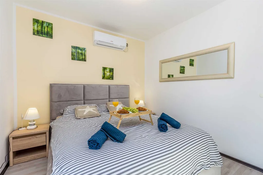 House for 8 Guests in Krk, Croatia