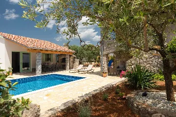 Stone House with Heated Pool in Vrh, Krk for 8–10