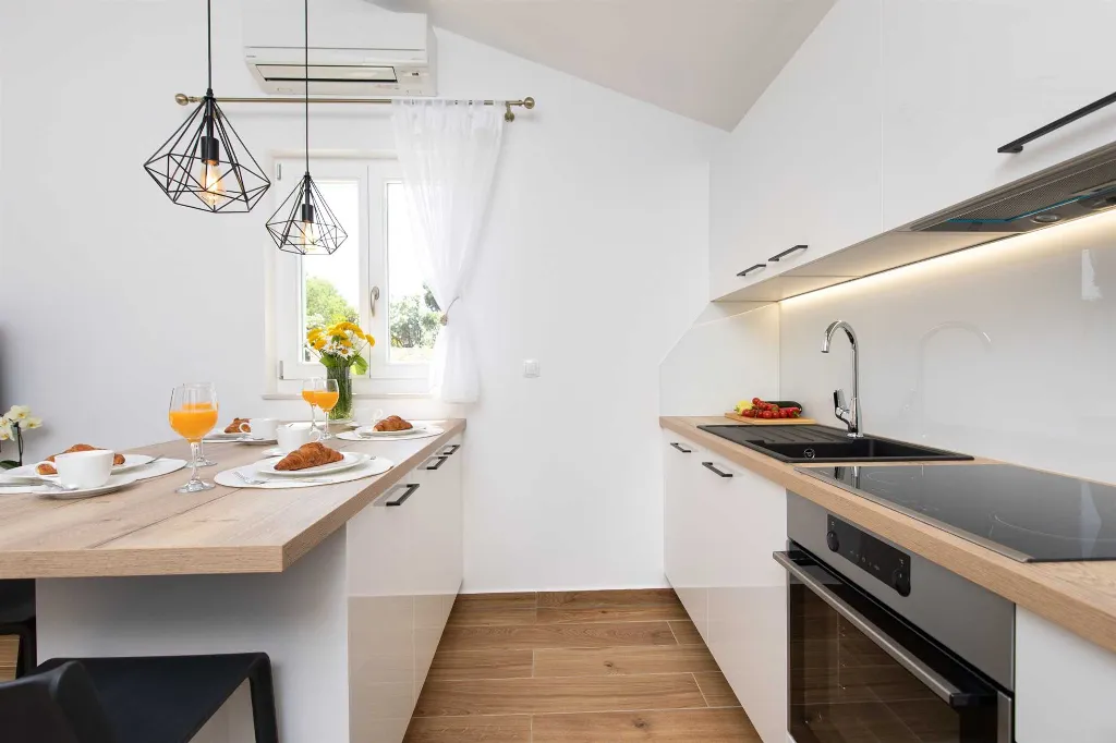 Stone House with Heated Pool in Vrh, Krk for 8–10