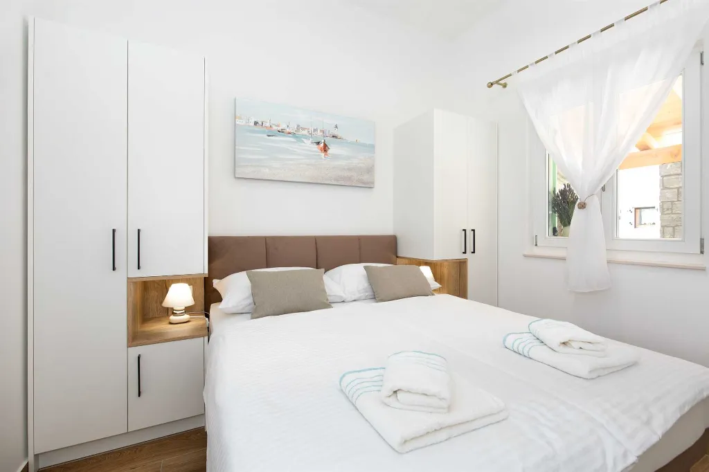 Stone House with Heated Pool in Vrh, Krk for 8–10