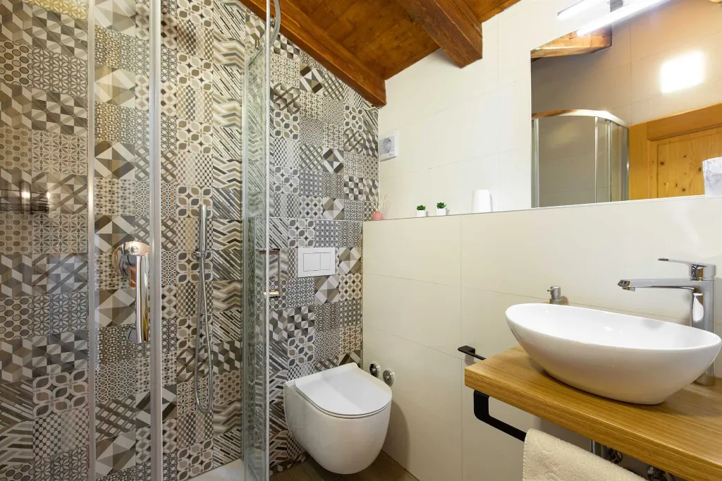 Stone House with Heated Pool in Vrh, Krk for 8–10