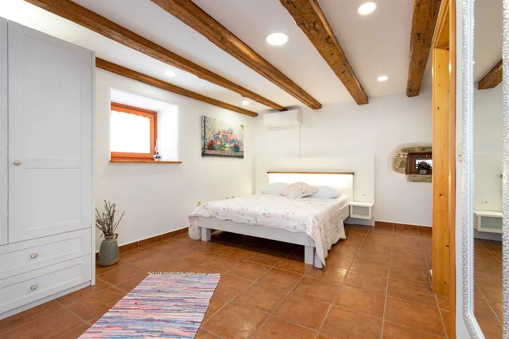 Stone House with Heated Pool in Vrh, Krk for 8–10