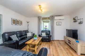 Villa with Pool in Salatići for Up to 6 Guests