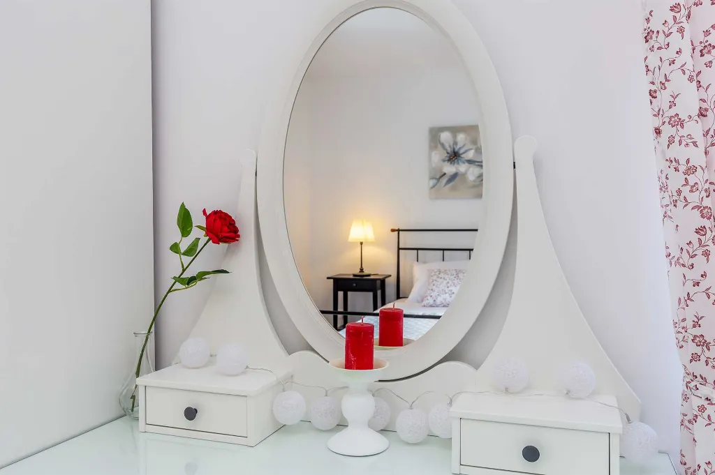 Villa with Pool in Salatići for Up to 6 Guests