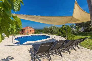 Villa with Pool in Salatići for Up to 6 Guests