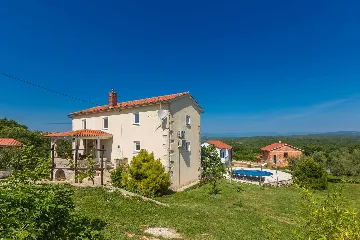 Villa with Pool in Salatići for Up to 6 Guests