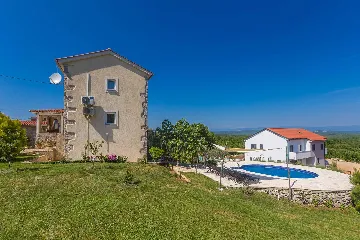 Villa with Pool in Salatići for Up to 6 Guests