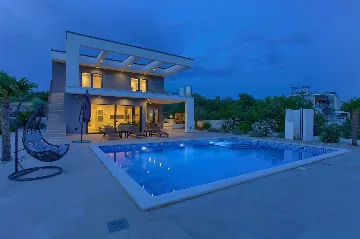 5-Bedroom Villa in Pinezići with Heated Pool