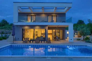 5-Bedroom Villa in Pinezići with Heated Pool