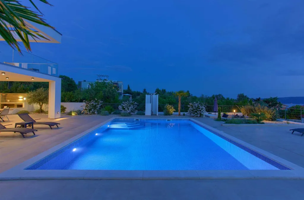 5-Bedroom Villa in Pinezići with Heated Pool