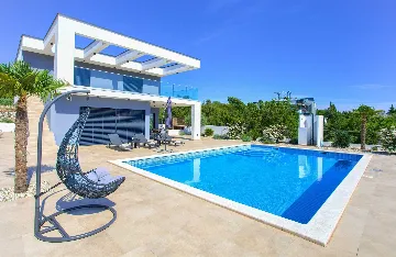 5-Bedroom Villa in Pinezići with Heated Pool