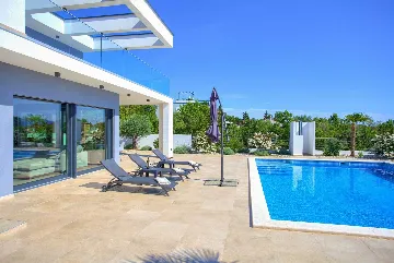5-Bedroom Villa in Pinezići with Heated Pool