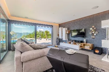 5-Bedroom Villa in Pinezići with Heated Pool