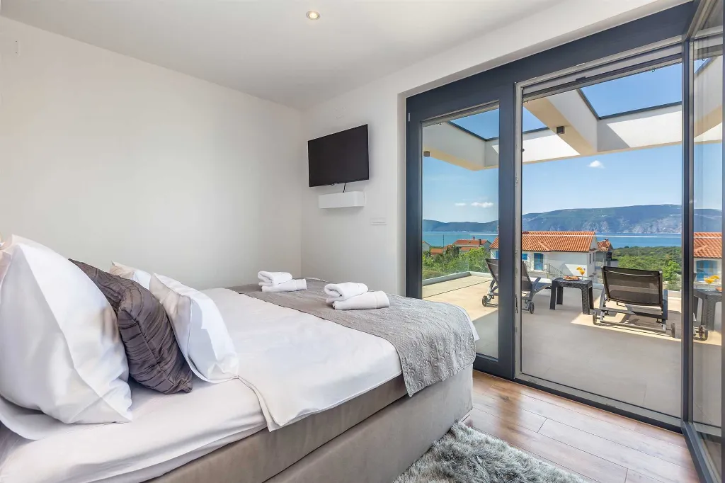 5-Bedroom Villa in Pinezići with Heated Pool