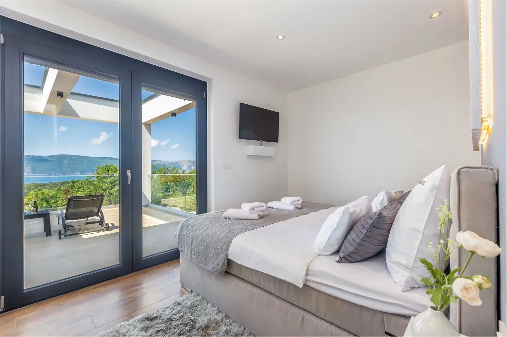 5-Bedroom Villa in Pinezići with Heated Pool