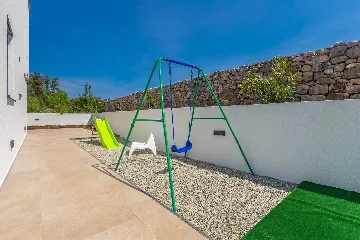 5-Bedroom Villa in Pinezići with Heated Pool