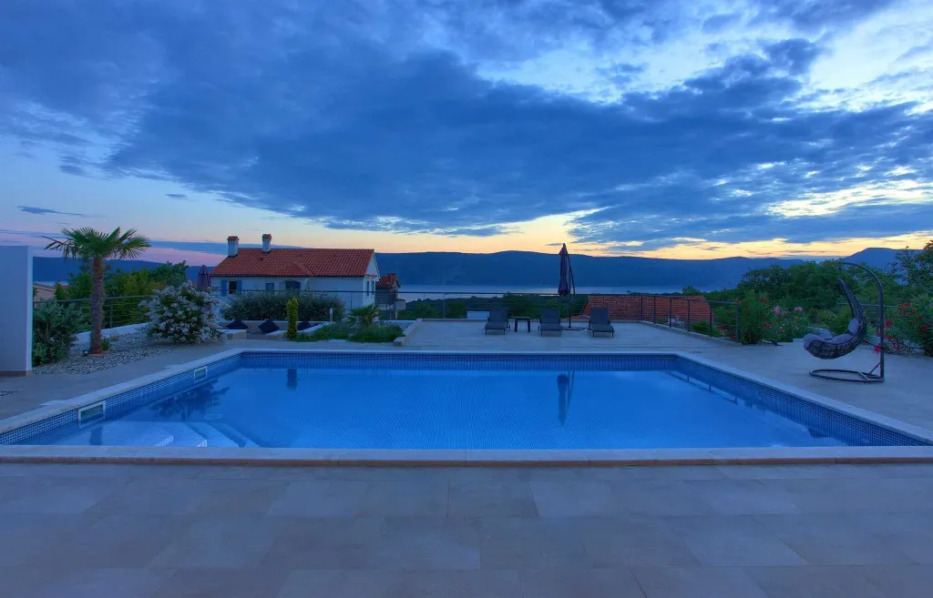 5-Bedroom Villa in Pinezići with Heated Pool