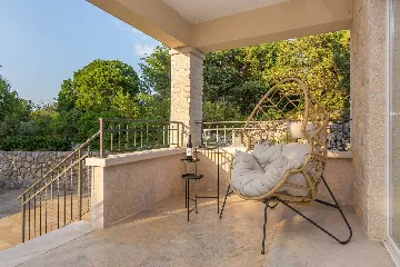 House with Private Pool in Milovčići for 8 Guests