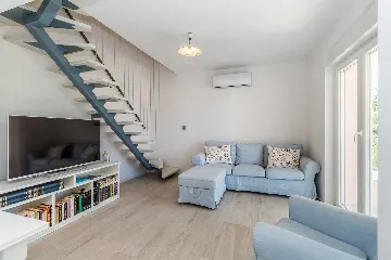 House in Pinezići with Private Pool for 6