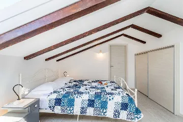 House in Pinezići with Private Pool for 6