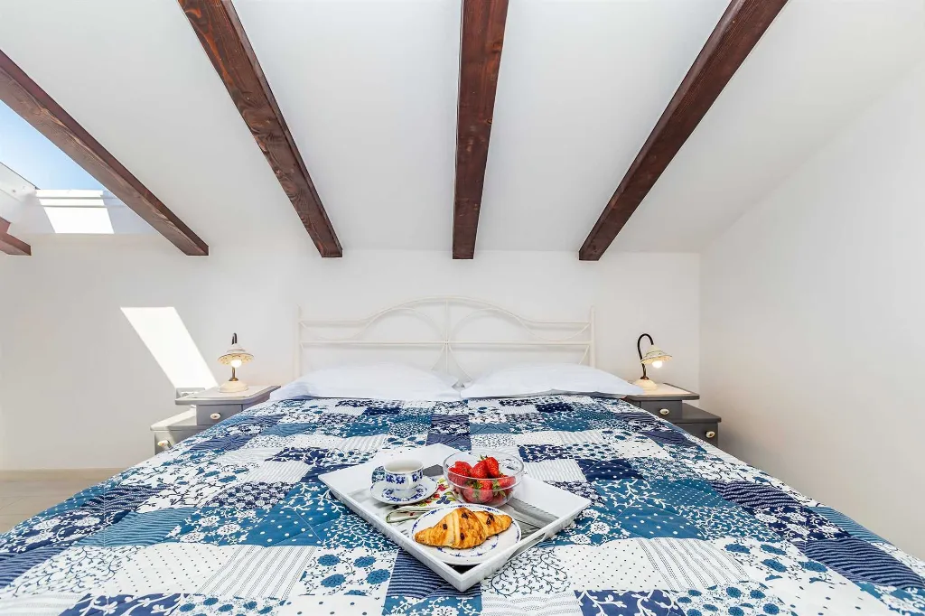 House in Pinezići with Private Pool for 6
