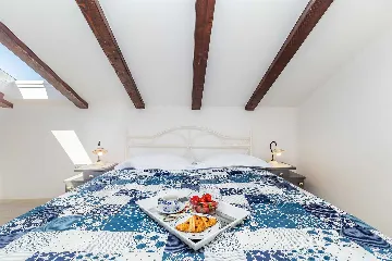 House in Pinezići with Private Pool for 6