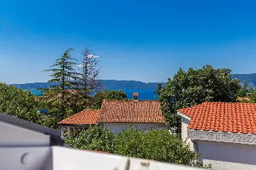 House in Pinezići with Private Pool for 6