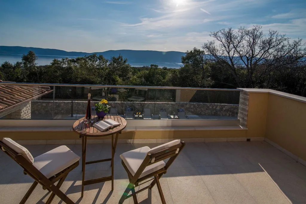 3-Bedroom Villa with Private Pool in Pinezići