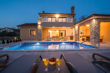 3-Bedroom Villa with Private Pool in Pinezići