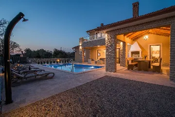 3-Bedroom Villa with Private Pool in Pinezići