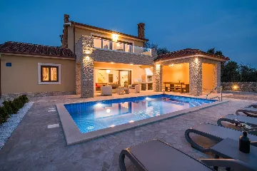 3-Bedroom Villa with Private Pool in Pinezići