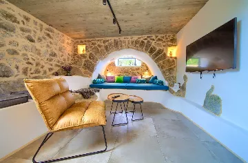 Rustic Villa in Gostinjac for Up to 6 Guests