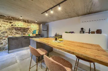 Rustic Villa in Gostinjac for Up to 6 Guests