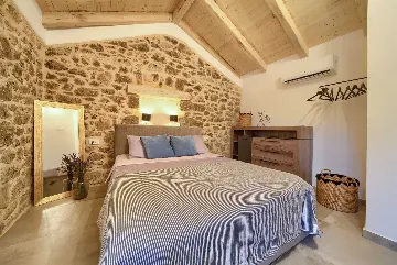 Rustic Villa in Gostinjac for Up to 6 Guests
