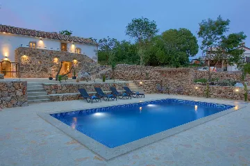 Rustic Villa in Gostinjac for Up to 6 Guests