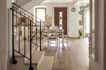 Milohnići House for Up to 8 with Heated Pool