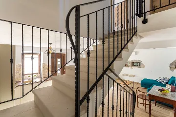 Milohnići House for Up to 8 with Heated Pool