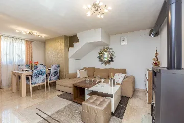 House in Žgaljići for 4 Guests with Private Pool