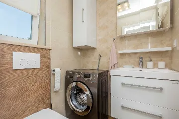 House in Žgaljići for 4 Guests with Private Pool