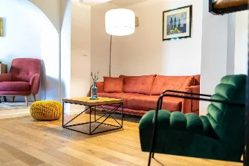 Renovated Rustic House in Milohnići for 6