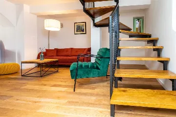 Renovated Rustic House in Milohnići for 6