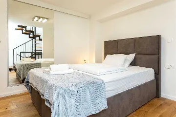 Renovated Rustic House in Milohnići for 6