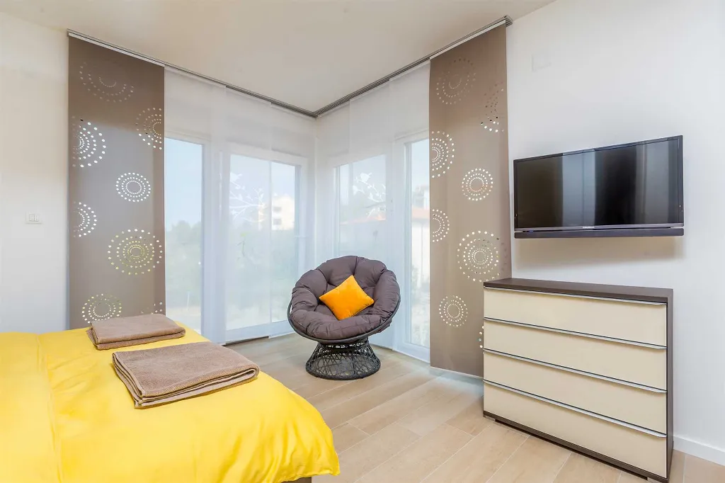 Villa in Malinska for 6 with Heated Pool