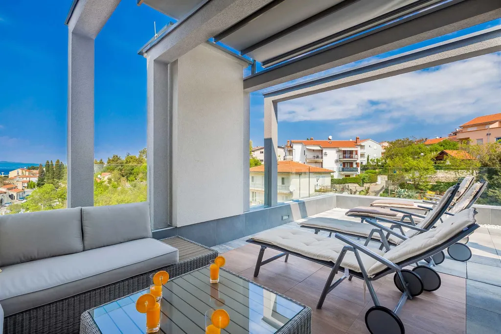 Villa in Malinska for 6 with Heated Pool