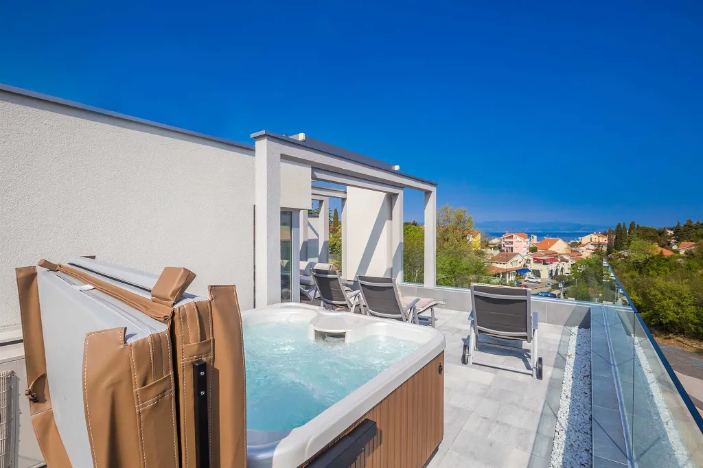 Villa in Malinska for 6 with Heated Pool