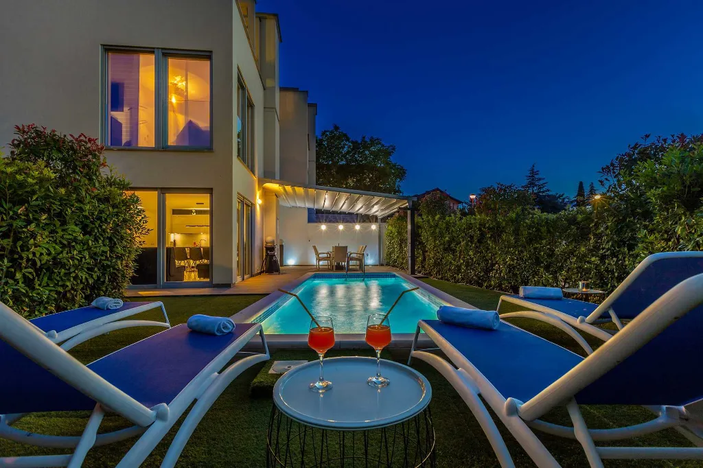 Villa in Malinska for 6 with Heated Pool