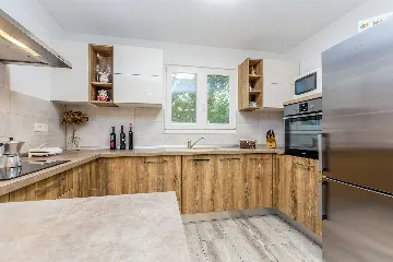 3-Bedroom House in Gabonjin with Private Pool