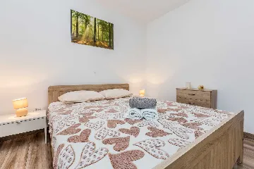 3-Bedroom House in Gabonjin with Private Pool