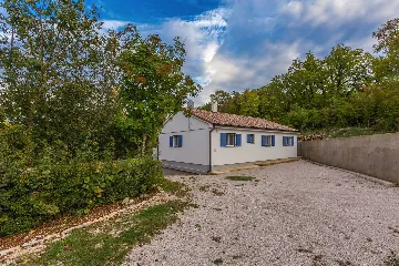 3-Bedroom House in Gabonjin with Private Pool