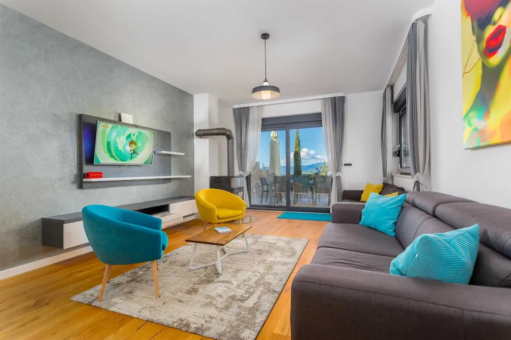 Dobrinj 3-Bedroom Villa with Private Heated Pool
